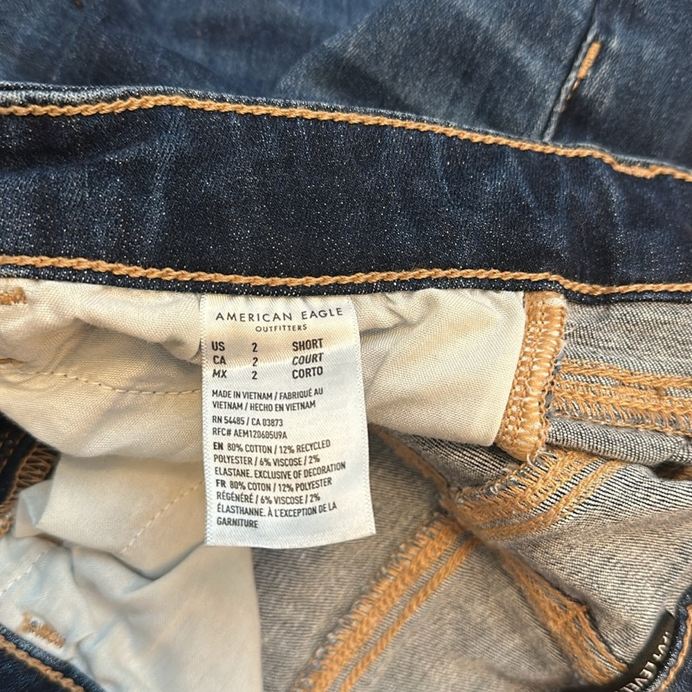 Women’s size 2 short American Eagle next level stretch jegging - Picture 5 of 6